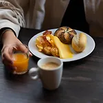 阿德尔斯酒店